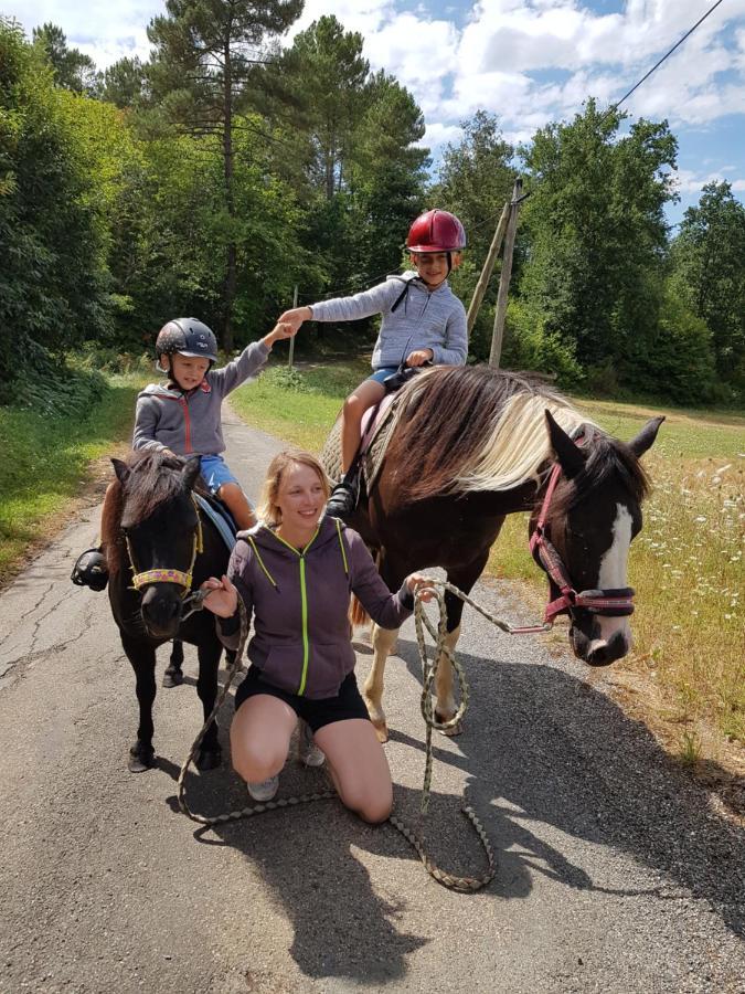 Gite Equestre Domaine Des Crins - Monpazier Capdrot ภายนอก รูปภาพ